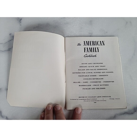 The American Family Cookbook - Picture 2 of 10